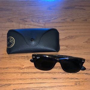 Ray Ban- New Wayfarer Sunglasses
